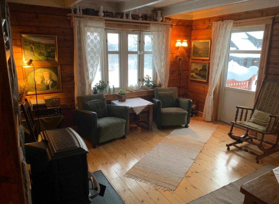 הוילה 100 Years Old Norwegian Log House In טרומסה מראה חיצוני תמונה